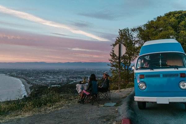 Château, abbaye et vignoble : le trio gagnant du Canal du Midi